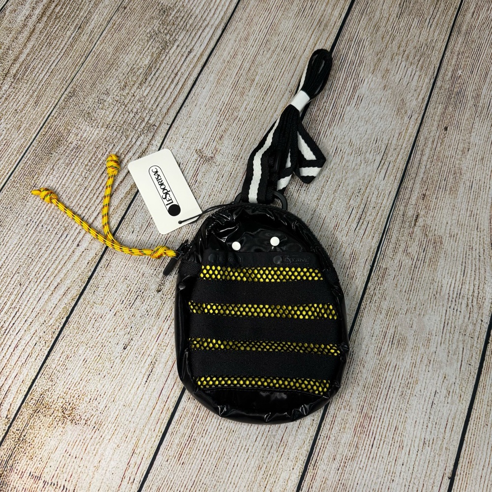 NWT LeSportsac Deluxe Crossbody 1150 E887 Bumble Bee Print Rare Retired